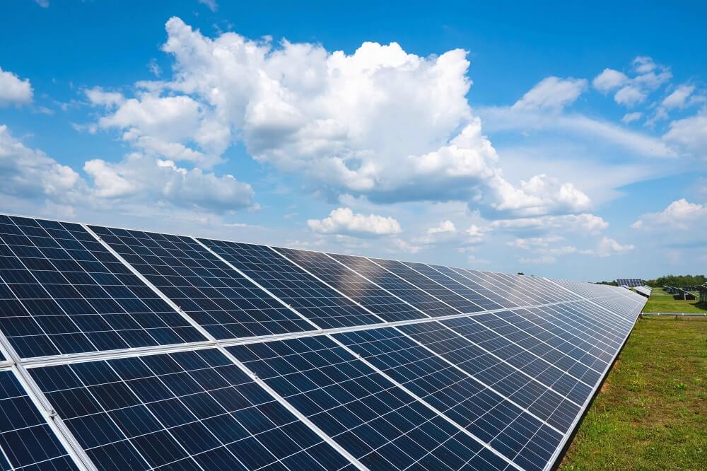 Autogeração de energia solar atinge 10 gw no Brasil