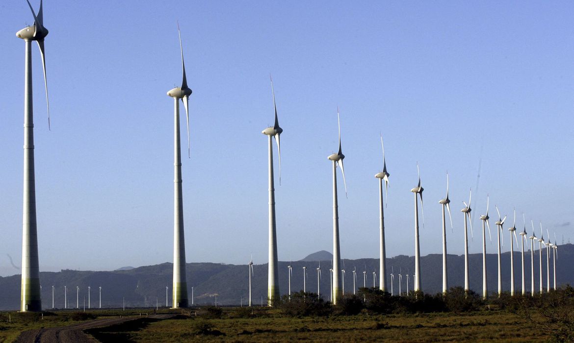 Fontes renováveis devem aumentar na matriz energética em 2022