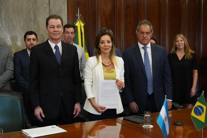 Brasil e Argentina assinam memorando para integração energética