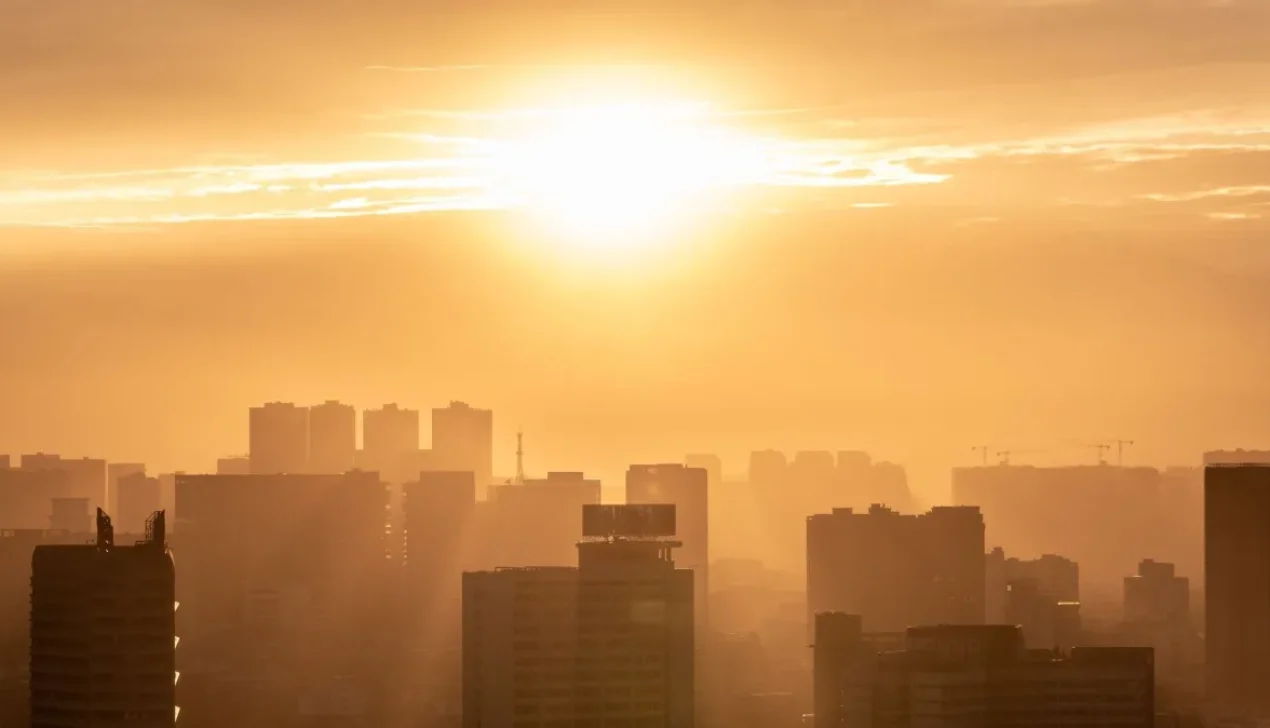 Calor intenso no Brasilimpulsionará consumo de energia em 15% Calor intenso no Brasilimpulsionará consumo de energia em 15%