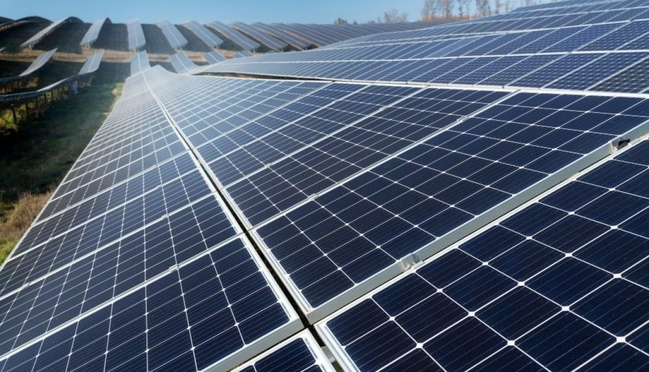 usina-de-energia-alternativa-com-paineis-solares usina-de-energia-alternativa-com-paineis-solares
